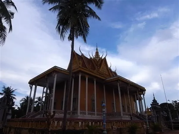 Wat Kompuong