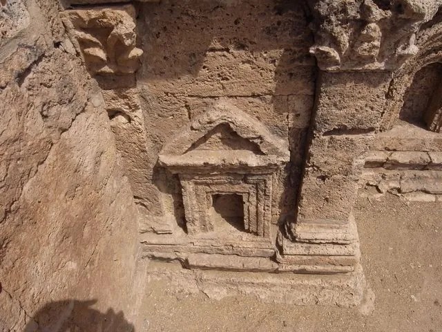 三款不同時期的 ceiling