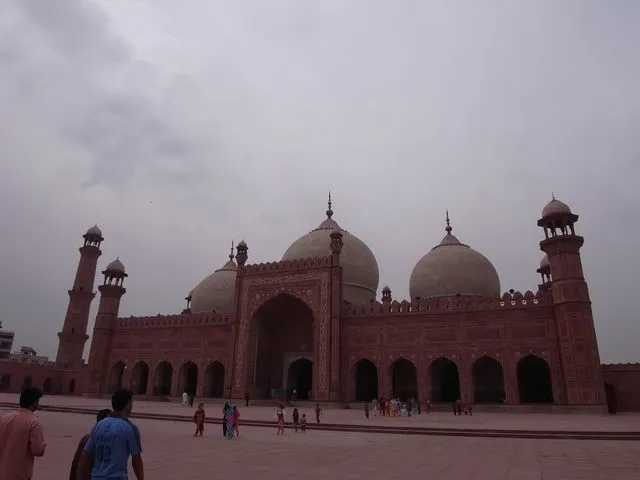 Badshahi Mosque