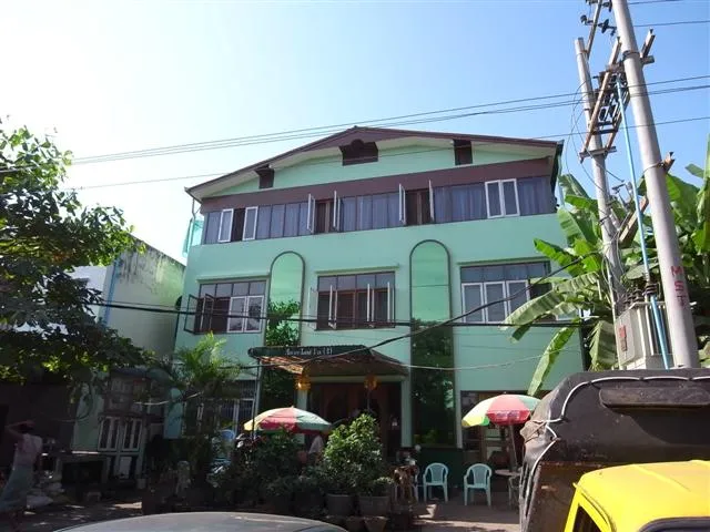 Motherland Inn (2)