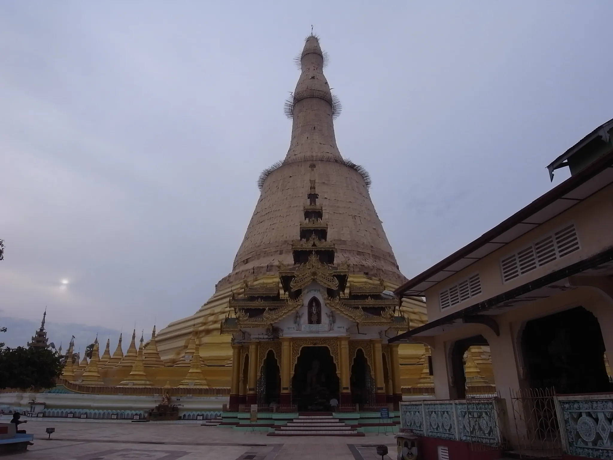 Shwemawdaw Paya