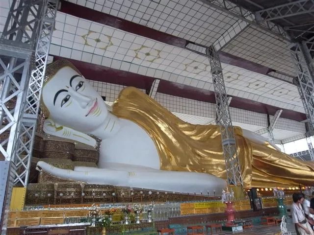 Shwethalyaung Buddha