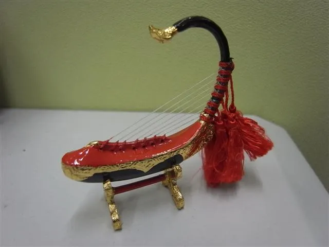 Saung (harp)